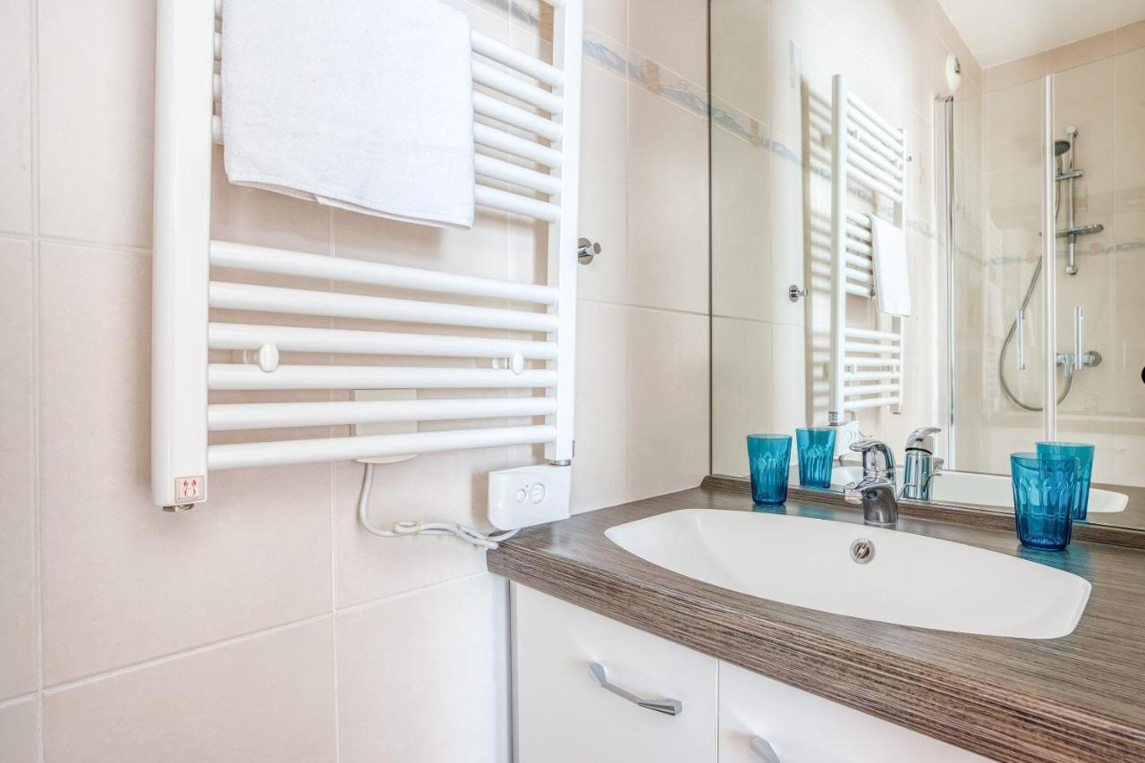 Apartamento Confluence - Superbe pied à terre avec parking privé Lyon Exterior foto